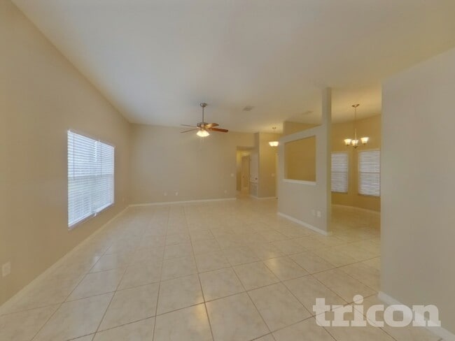 Building Photo - 831 Monroe Harbor Pl