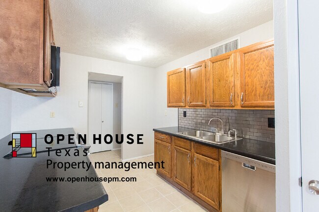 Foto del edificio - 7224 Chatham Rd, North Richland Hills