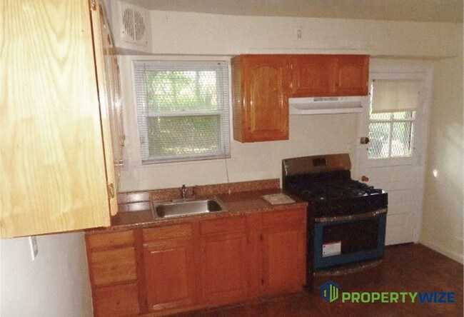 Foto del edificio - 4202 Bonner Rd- 1