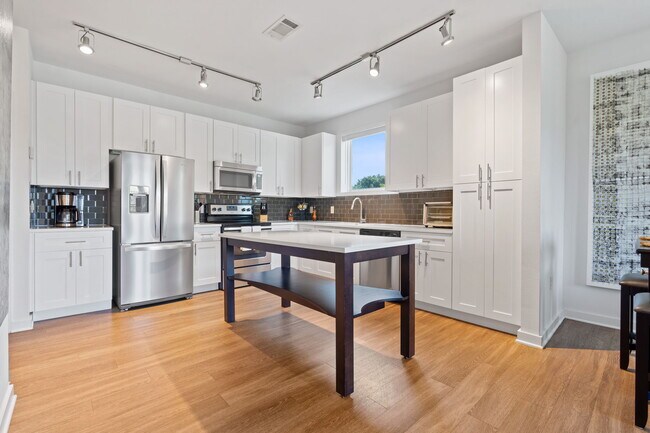 Foto del edificio - 1900 Barton Springs Rd