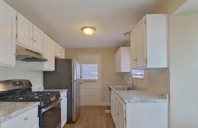 Foto del edificio - Beautiful Home In Saint Paul St Available Now!