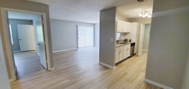 Interior Photo - Summerfield Apartments