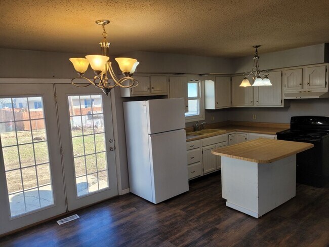 Foto del edificio - Beautiful 3br Home Near Park!