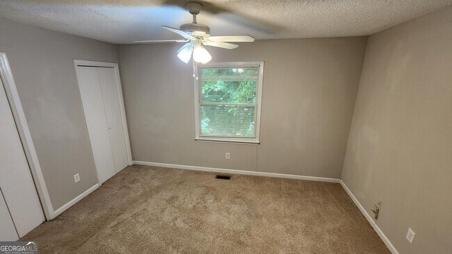 Foto del edificio - 1480 Oakpoint Ct