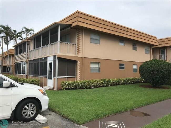 Building Photo - 761 Flanders P