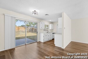 Foto del edificio - 922 Saddlebrook Dr