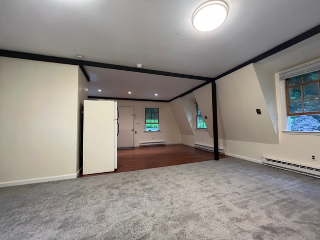 Foto del edificio - 322 E Boyds Rd