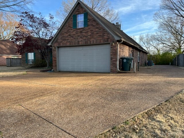 Building Photo - 3765 Russell Hurst Dr E