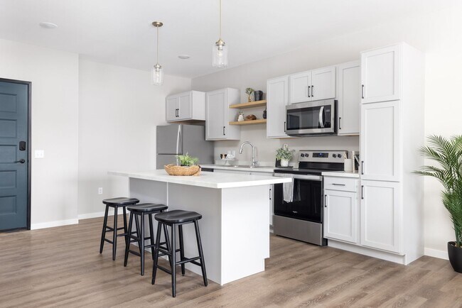 Interior Photo - Compass