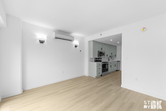Foto del edificio - 227 Clarkson Ave