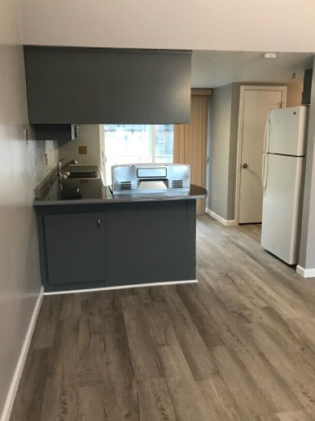 Foto del edificio - 297 Monroe Pl