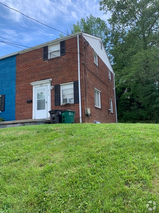 Building Photo - 616 Cabin Branch Dr