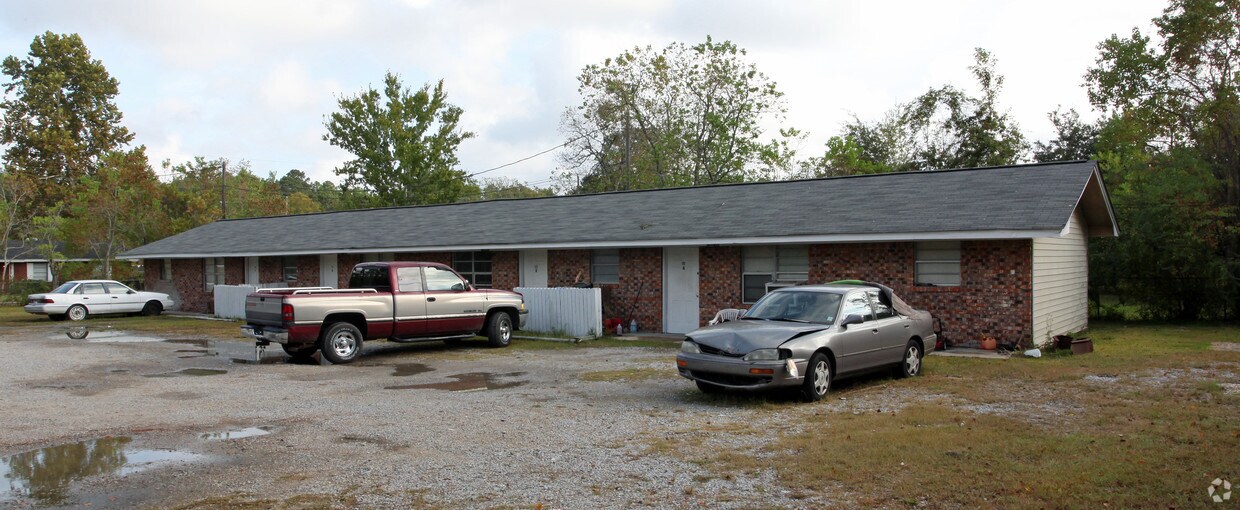 Primary Photo - 4200 Knowles Ave
