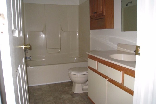 Bathroom - 804 Patrick Henry Dr