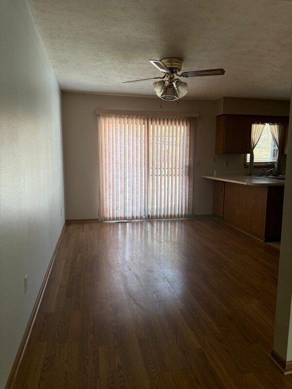 Foto del edificio - 705 Kelsey Ct