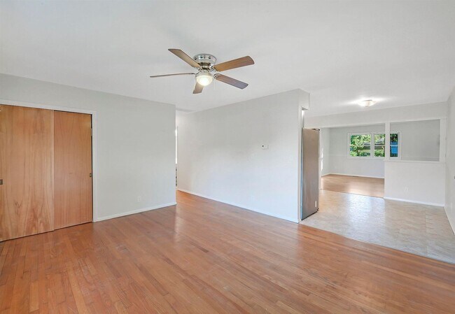 Front Room - 130 Prophet Dr