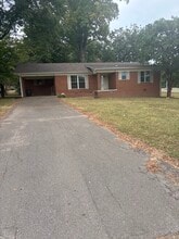 Building Photo - 302 Nora Dr