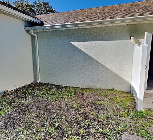 Foto del edificio - 2802 Grasmere View Pkwy N