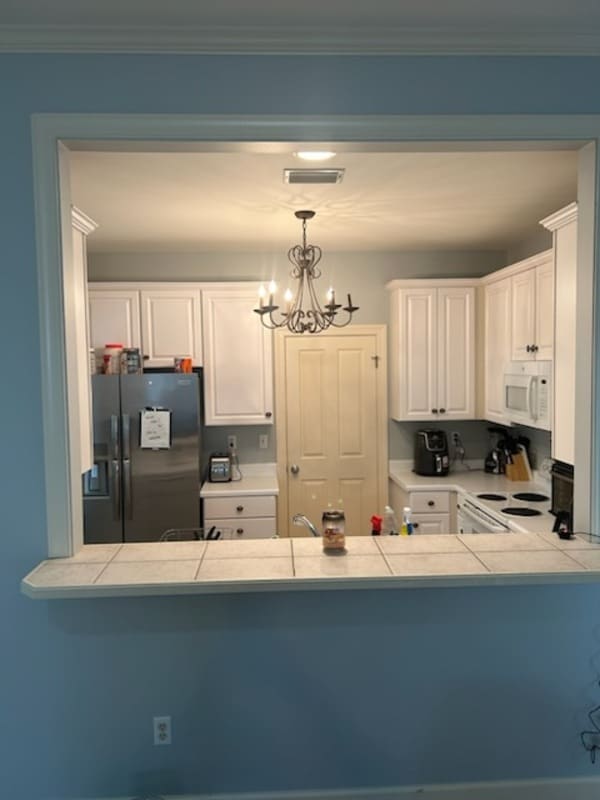 Building Photo - 106 Mantero Way