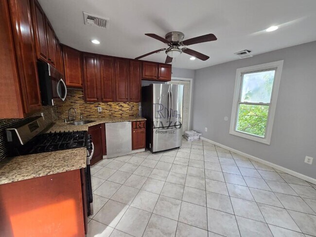 Foto del edificio - 42 Crawford St