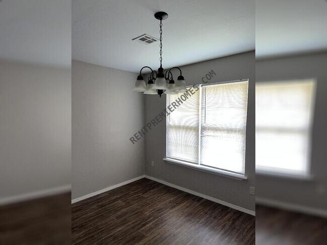 Foto del edificio - 633 SE 26th St