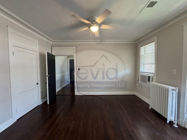 Building Photo - Beautiful 2 Bedroom 1 Bath in Midtown!