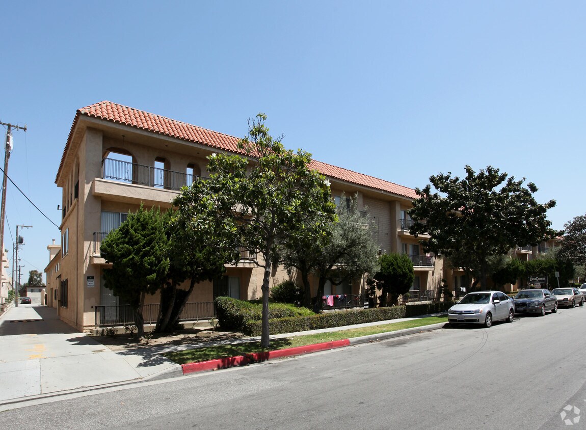Casa Grande Apartments in Torrance, CA Westside Rentals