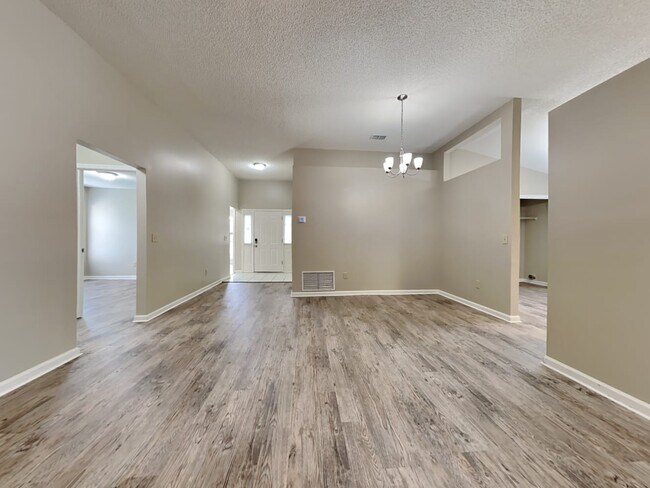 Building Photo - 1828 Harbor Island Dr