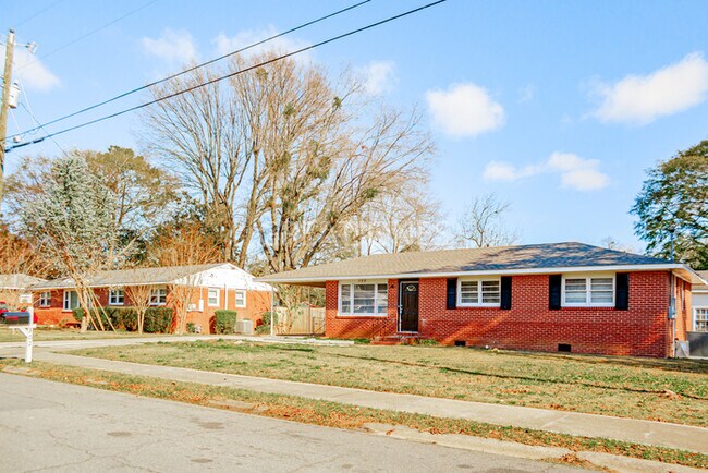 Building Photo - Charming 2 Bedroom in Warner Robins!