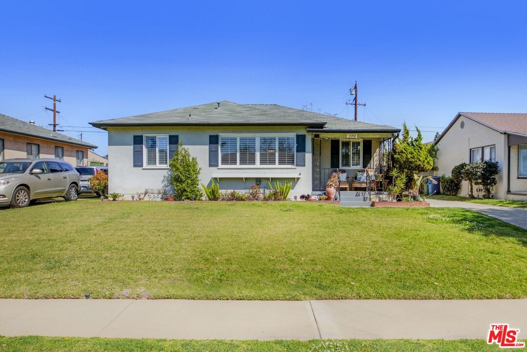 Foto principal - 11712 CHRISTOPHER Ave