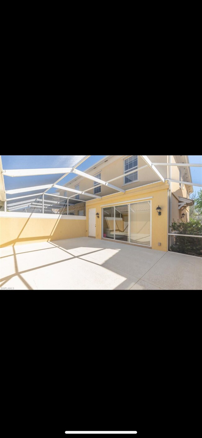 Building Photo - 8083 Sorrento Ln