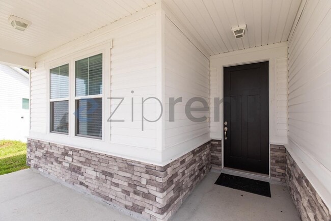 Building Photo - Unit