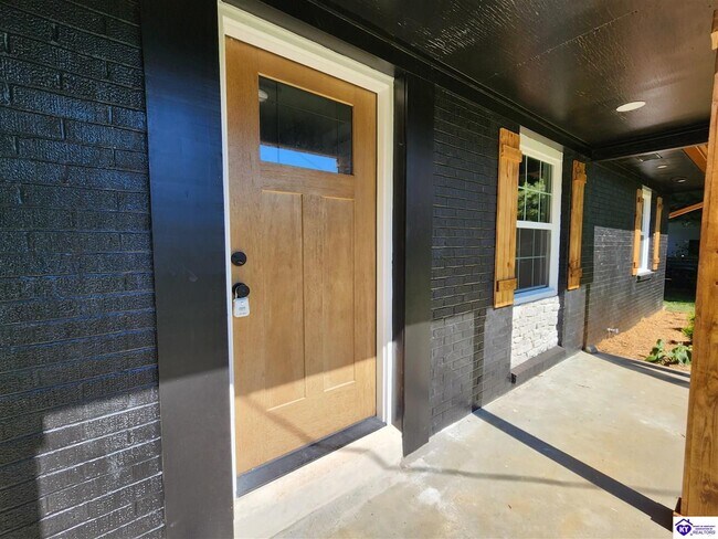 Foto del edificio - 818 Mohave Ct