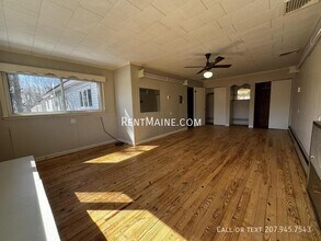 Building Photo - 5 Grove St