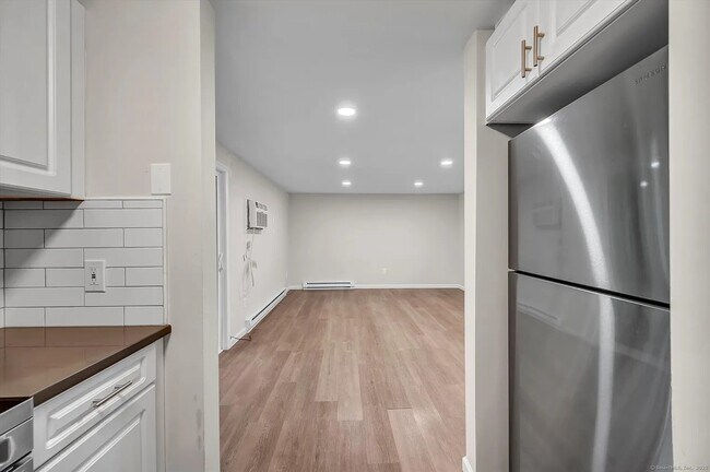 Foto del edificio - 56 Burgundy Hill Ln