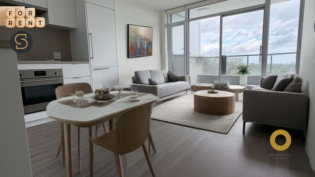 Photo du bâtiment - 13675 107A Av