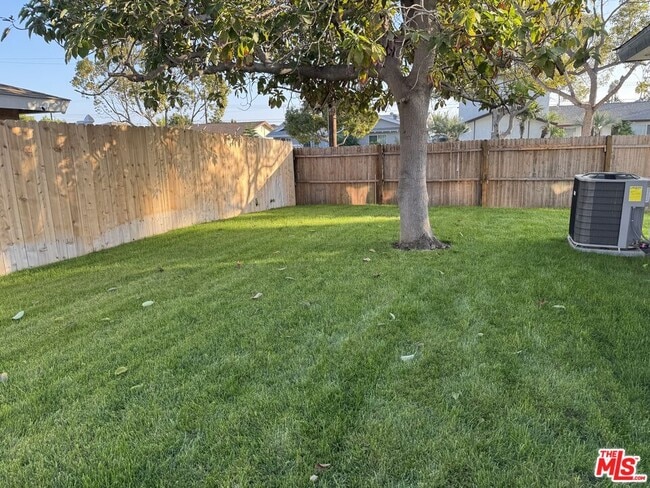 Foto del edificio - 801 Michael St