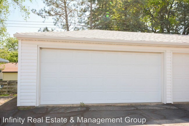 Foto del edificio - 3828 18th Ave NW