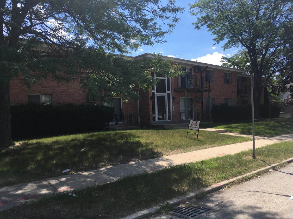 Primary Photo - 4244 S 51st St