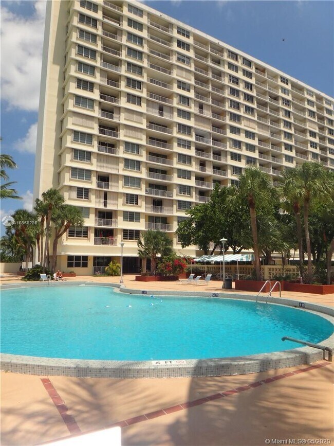 1865 79th Street Causeway Unit 11C, North Bay Village, FL 33141 Condo