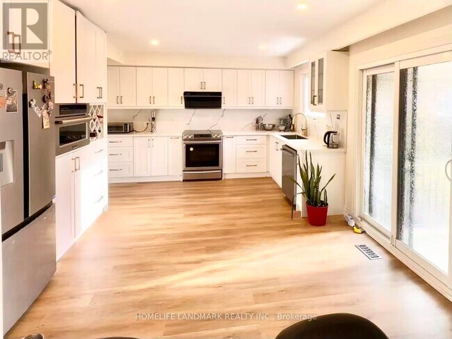 Photo du bâtiment - 159 Cocksfield Ave