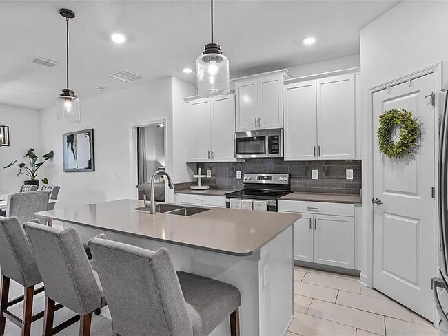 Foto del edificio - 11417 Rhyme Ave