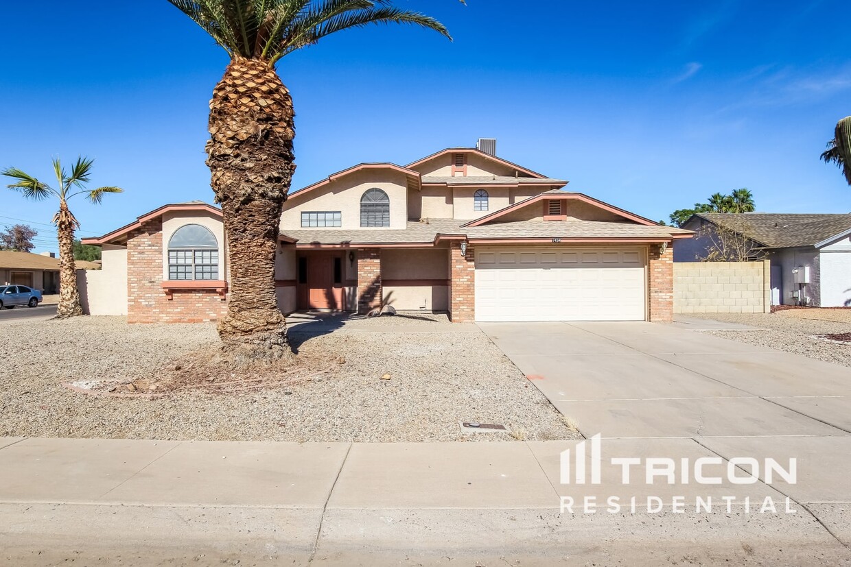 Primary Photo - 7434 W Sierra St