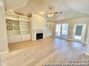 Building Photo - 707 Belmark Ct