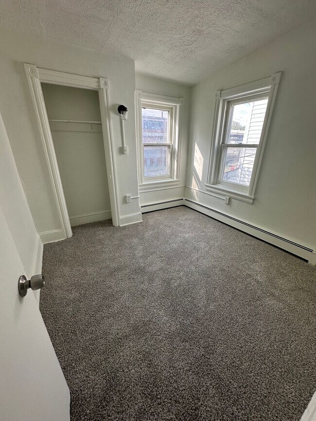 Foto del edificio - Beautiful 3 bedroom House for rent