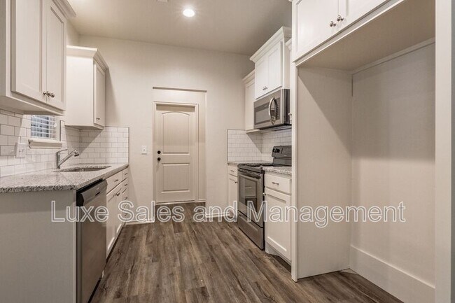 Building Photo - 421 Chalk Hill Ct