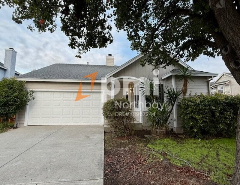 Foto principal - 210 Leafwood Ct