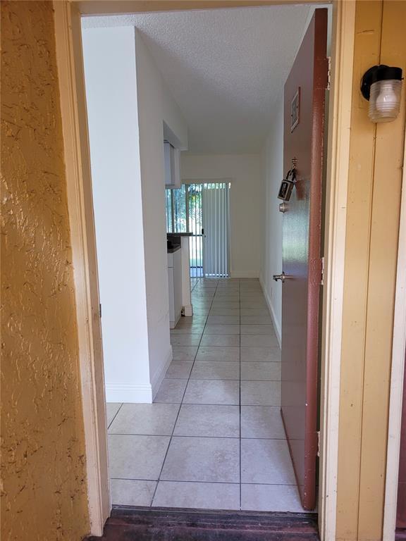 Foto del edificio - 4455 Treehouse Ln