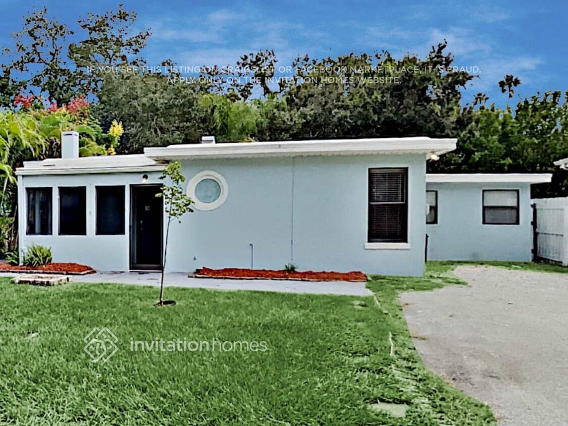Foto principal - 807 35th St W