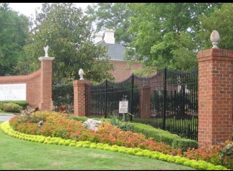 Primary Photo - 28108 Plantation Dr NE